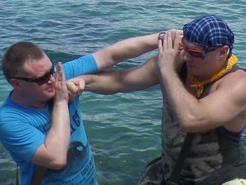 Видео: Kuntao Mindanao Silat - Panantukan ( Guro A, Plaksin ) #panantukan #панантукан