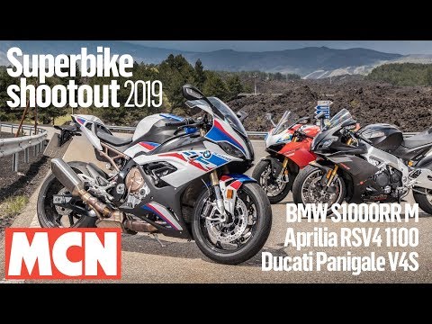 Видео: Superbike Shootout 2019 — BMW S1000RR против Aprilia RSV4 1100 против Ducati Panigale V4S | МКС