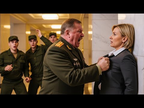 Видео: ГЕНЕРАЛ АРМИИ притворилась ТЁТЕЙ солдата, чтобы НАКАЗАТЬ наглого полковника.