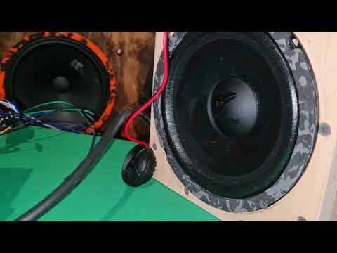 Видео: Как подключить компонентную акустику к усилителю и настроить