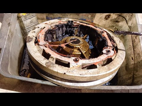 Видео: ЗАЗ 968м ЗАГЛОХ. Замена масла, чистка маслоочистителя. Ремонт карбюратора.