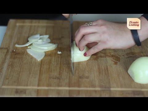 Видео: Як нарізати цибулю