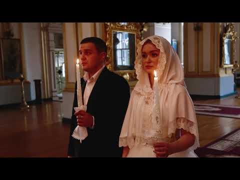 Видео: Венчание в соборе и свадебная прогулка по Петербургу