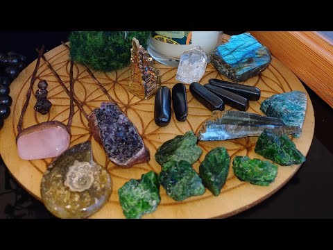 Видео: Вивианит, Висмут, Шунгит, Апатит, Хромдиопсид, Аммонит, Спессартин, Опал. Обзор моей коллекции