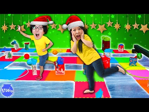 Видео: Рождественский гигантский челлендж настольных игр с ТАИНСТВЕННЫМИ ПРИЗОВЫМИ ПОДАРКАМИ!