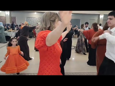Видео: Даргинский танец на свадьбе.Сулевкент(29.12.2024)