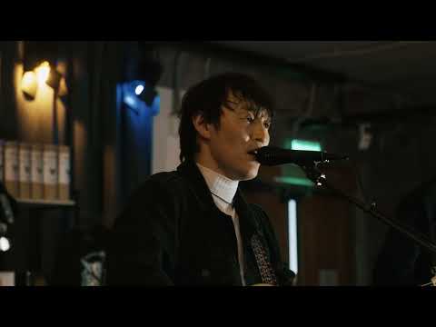 Видео: Петр Погодаев - Когда твоя девушка больна (КИНО Cover) - live квартирник «На Зеленой»