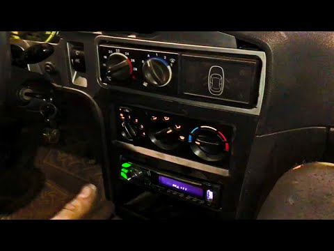Видео: Замена лампочек подсветки Daewoo Nexia