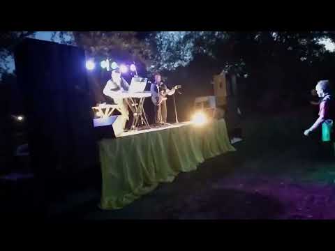 Видео: гурт РЕТРО  - Листья Желтые  (Архивное видео-звук с телефона)