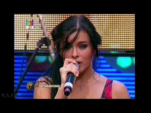 Видео: SEREBRO. "Я тебя не отдам" на Партийной зоне МузТВ.