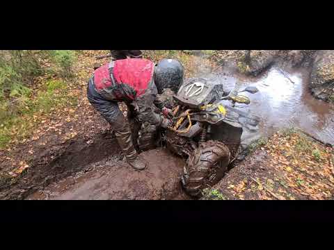 Видео: "Триумф азарта" на BRP XMR Renegate  1000! Утопили Yamaha Grizzly 700!"