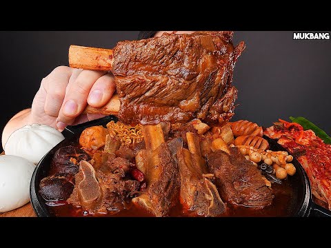 Видео: острые тушеные говяжьи ребрышки SPICY BRAISED BEEF RIBS DUMPLING KIMCHI NOODLES EATING ASMR MUKBANG