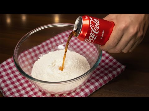 Видео: Моя бабушка научила меня! Просто добавьте Coca-Cola в муку! Этот секрет знают лишь немногие!
