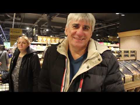 Видео: VLOG Настя приехала. Никто не хочет ужинать.