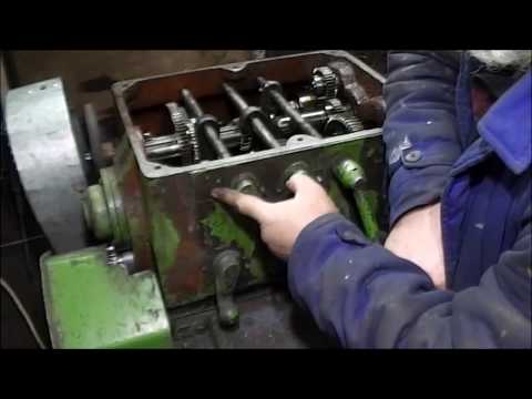 Видео: Ремонт фиксаторов переключения передач.  Старенький токарный 1615.