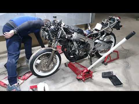 Видео: Мотодневник Honda CBR400RR NC23 новые ручки,грузики руля и рычаги