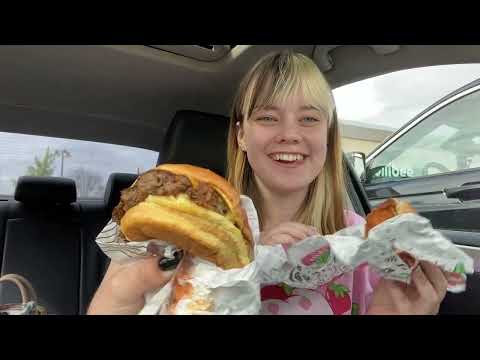 Видео: мы попробовали Jollibee впервые | обзор