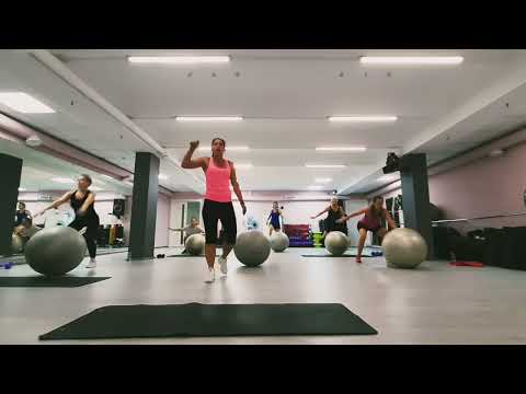 Видео: СИЛОВАЯ С МЯЧОМ / ФИТБОЛ / FITBALL