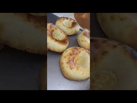 Видео: Как сделают лепёшку тандырный от мука до горячий лепешку