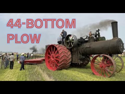 Видео: РЕКОРД 2021 ГОДА! 150-сильный локомотив CASE Road тянет 44-дюймовый плуг John Deere.