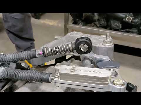 Видео: Тонкая настройка регулировки переключения передач из стороны в сторону от Dieselgeek