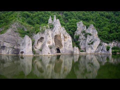 Видео: Чудните скали