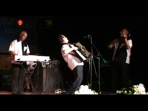 Видео: Надсвирване в гр  Раднево   С песните на Динка Русева   орк  Родопи