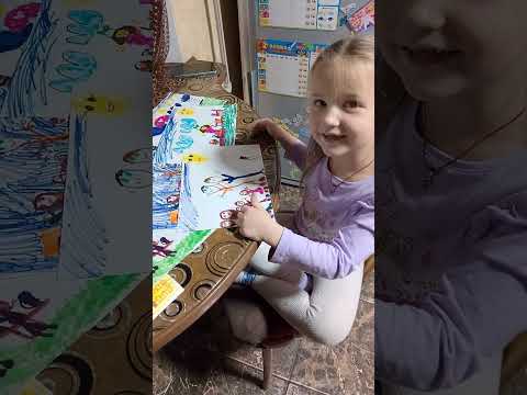Видео: Рада розповідає нашу історію по власним малюнкам