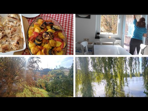 Видео: Наш день #981 Уборка на кухне. Готовим с дочей. Гуляем 