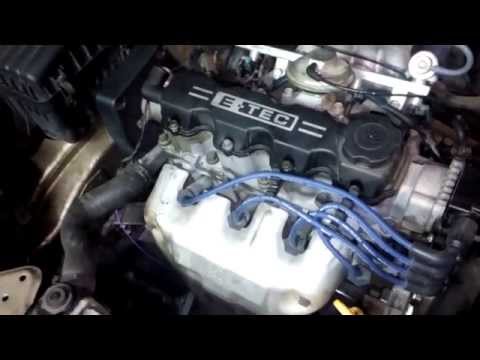 Видео: Дэу Ланос.Течь масла между блоком и головкой.А также про метки ГРМ