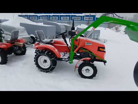 Видео: Минитрактор Батыр, первое впечатление. Самый дешевый минитрактор с фронтальным погрузчиком.