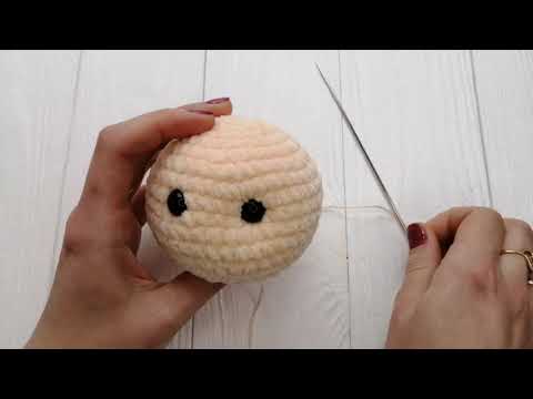 Видео: Как сделать утяжку глаз игрушке