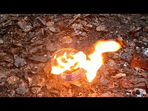 Видео: Как горит окопная свеча.