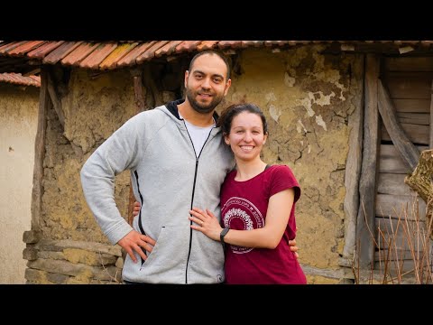 Видео: ЖИВОТ НА СЕЛО: Как се справяме с интернета на село + разчистваме двора 🌱🌳 | Boho Soulz