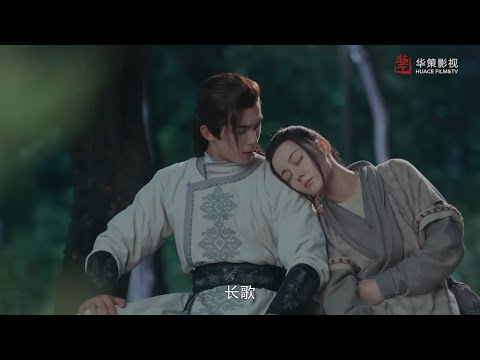 Видео: Она упала на принца, когда у нее были месячные и она устала. Принц ошибочно подумал, что она хочет