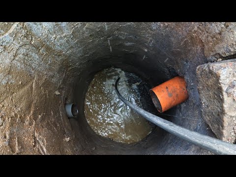 Видео: Отпушване на главен канал на блок от външна шахта  | Blocked Drain