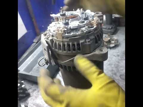 Видео: РЕМОНТ ГЕНЕРАТОРА  - ТОЙОТА , ЗАМЕНА МОСТА , ПАЙКА .