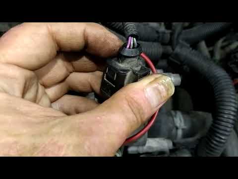 Видео: Гольф 4 проверка датчика положения распредвала, ремонт, вранье клиента.