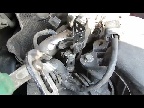 Видео: Прогорела трубка датчика давления на входе в турбину Рено Сценик 3,1.5dCi (df998) Замена трубки.