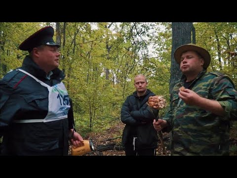 Видео: УРОКИ ВЫЖИВАНИЯ В ЛЕСУ ОТ ДЕРЕВЕНСКОГО. Реакция москвича. Пойдём отойдём