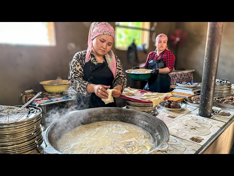 Видео: Казах готовит КОНИНУ | БЕШПАРМАК Вкусно | Традиционные Казахские блюда