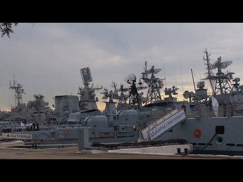 Видео: Как служат на корабле в ВМФ. Первые дни на боевом корабле (2021)