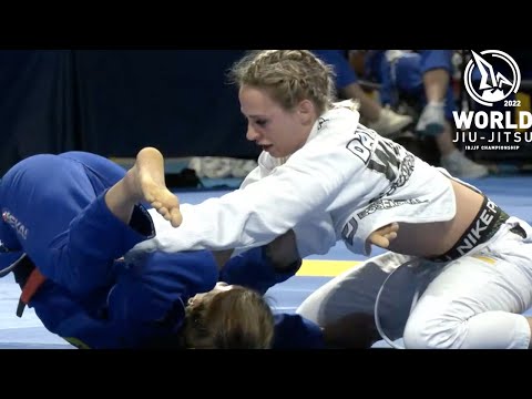 Видео: Фион Дэвис v Янайна Лебре / Чемпионат мира 2022