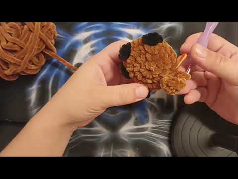 Видео: мастер класс по вязанию крючком брелока собачка inst @zaykiny_prelesti_osipovichi