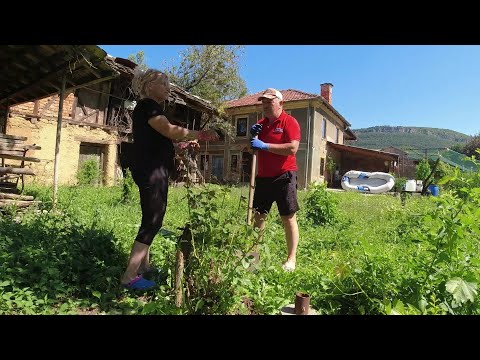 Видео: Как се подменя  ел.инсталация на стара къща - Каква ОПАСНОСТ открихме ..  -ЖИВОТ НА СЕЛО / LINE D5