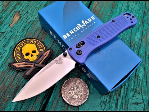 Видео: Два ножа Bugout 535 c G10 (D2 & 440C) из Китая. Сравнение.