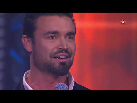 Видео: Песня, которая заставила всех аплодировать!