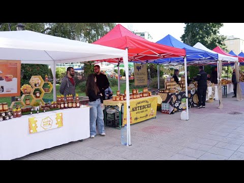 Видео: „Денови на мед“ неделава на градскиот плоштад