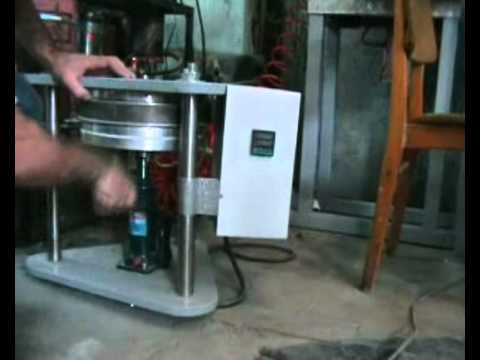 Видео: Центробежное литье легкосплавов : свинца,олова,цинка (ЦАМ) (spin casting)