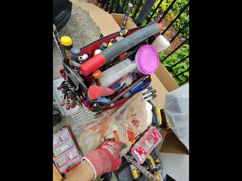 Видео: Ремонт машины  стелю полы  Handyman work